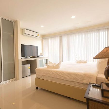 Marina Jomtien Beach Extérieur photo
