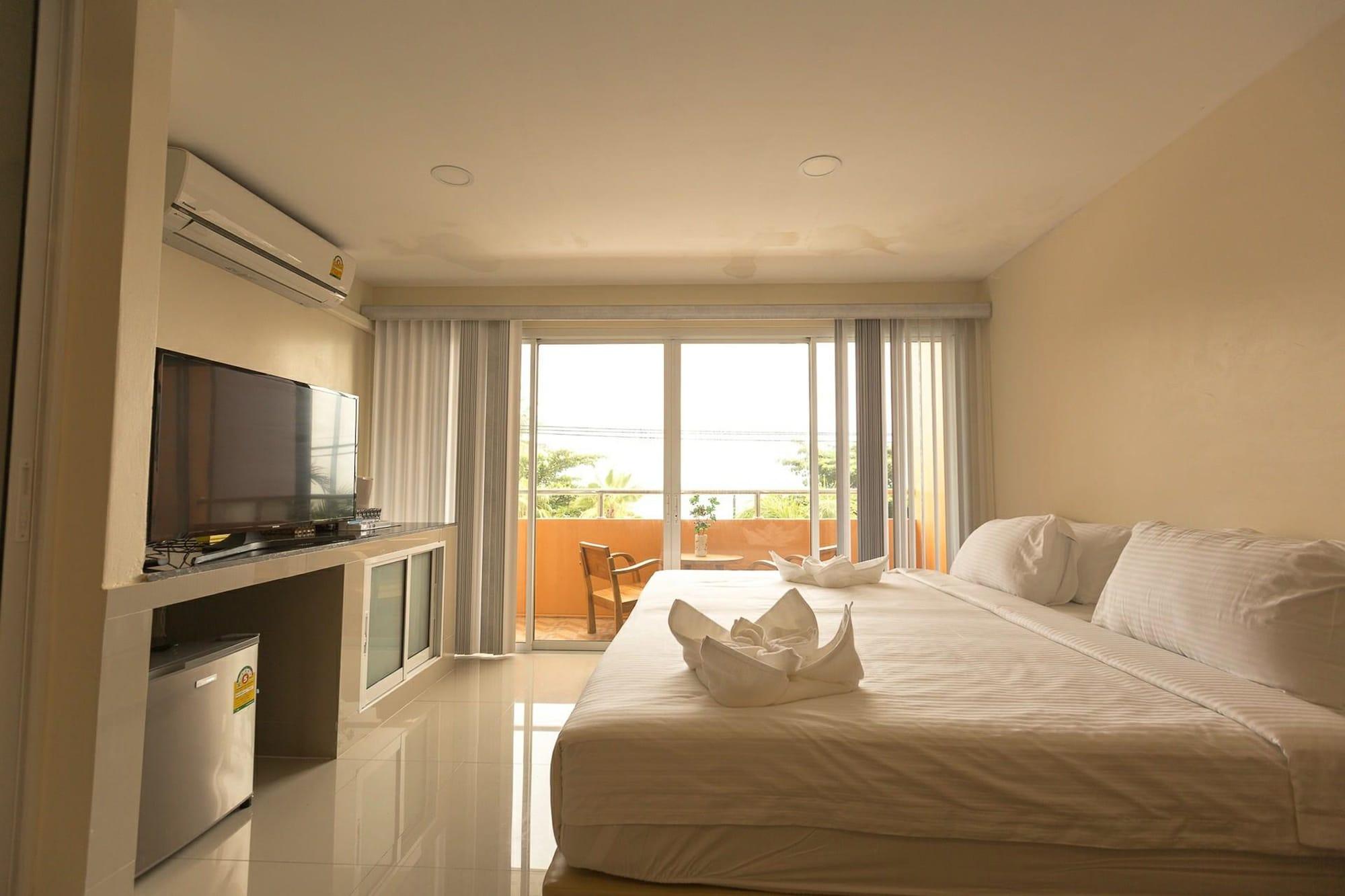 Marina Jomtien Beach Extérieur photo