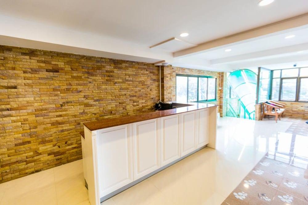 Marina Jomtien Beach Extérieur photo