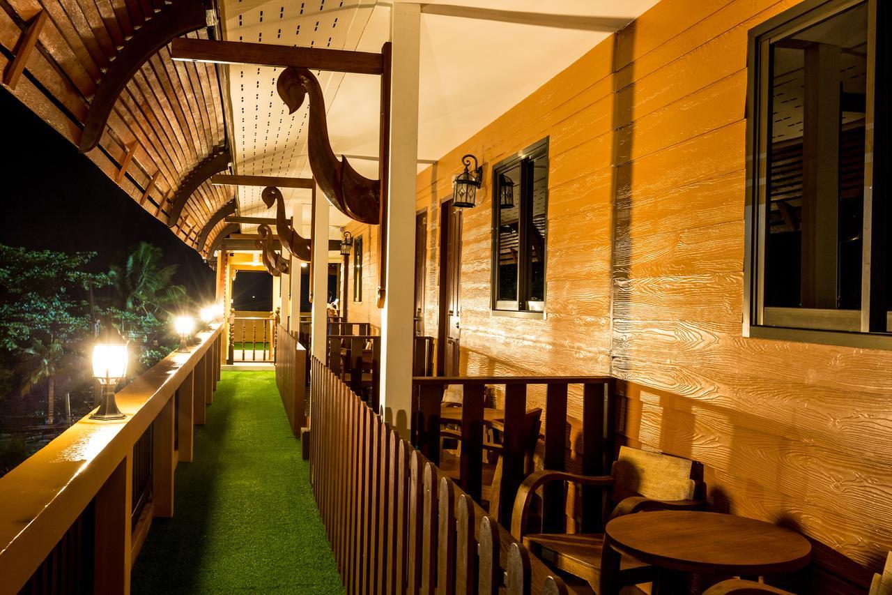 Marina Jomtien Beach Extérieur photo